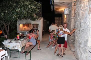 Apartments with parking space Borje, Pelješac - 12507