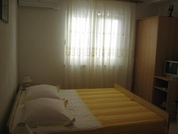 Apartments with WiFi Baška Voda, Makarska - 12509