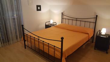 Apartments with parking space Tribunj, Vodice - 12529