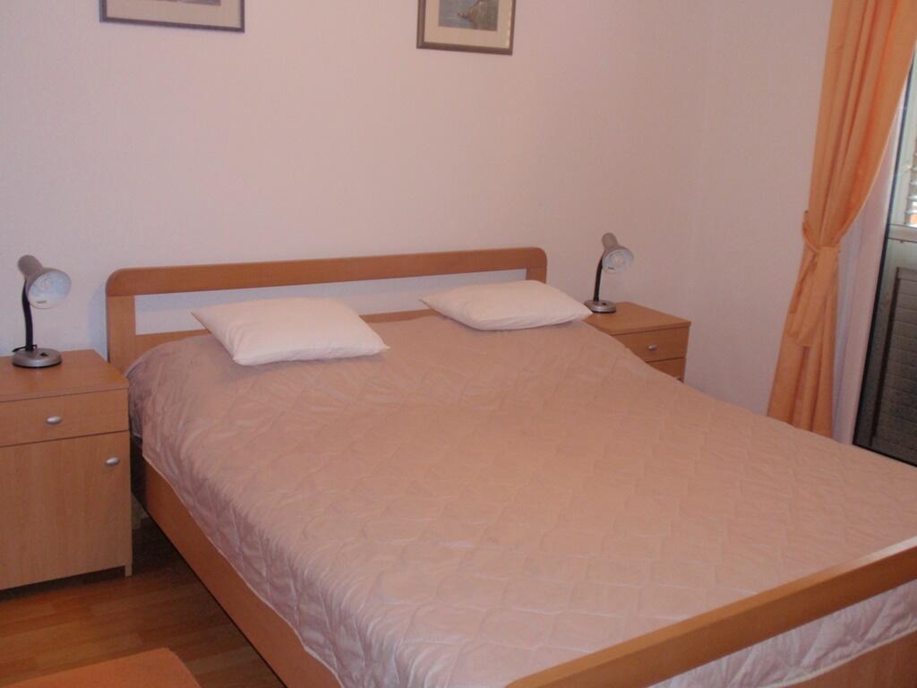 Appartamenti accanto al mare Businci, Bua - Čiovo - 12565
