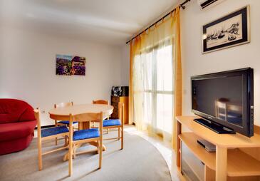 Apartments by the sea Grebaštica, Šibenik - 12588