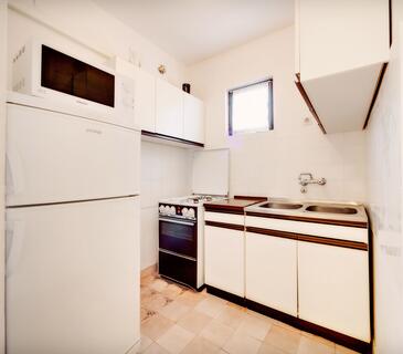 Ferienwohnungen am Meer Grebastica (Sibenik) - 12588