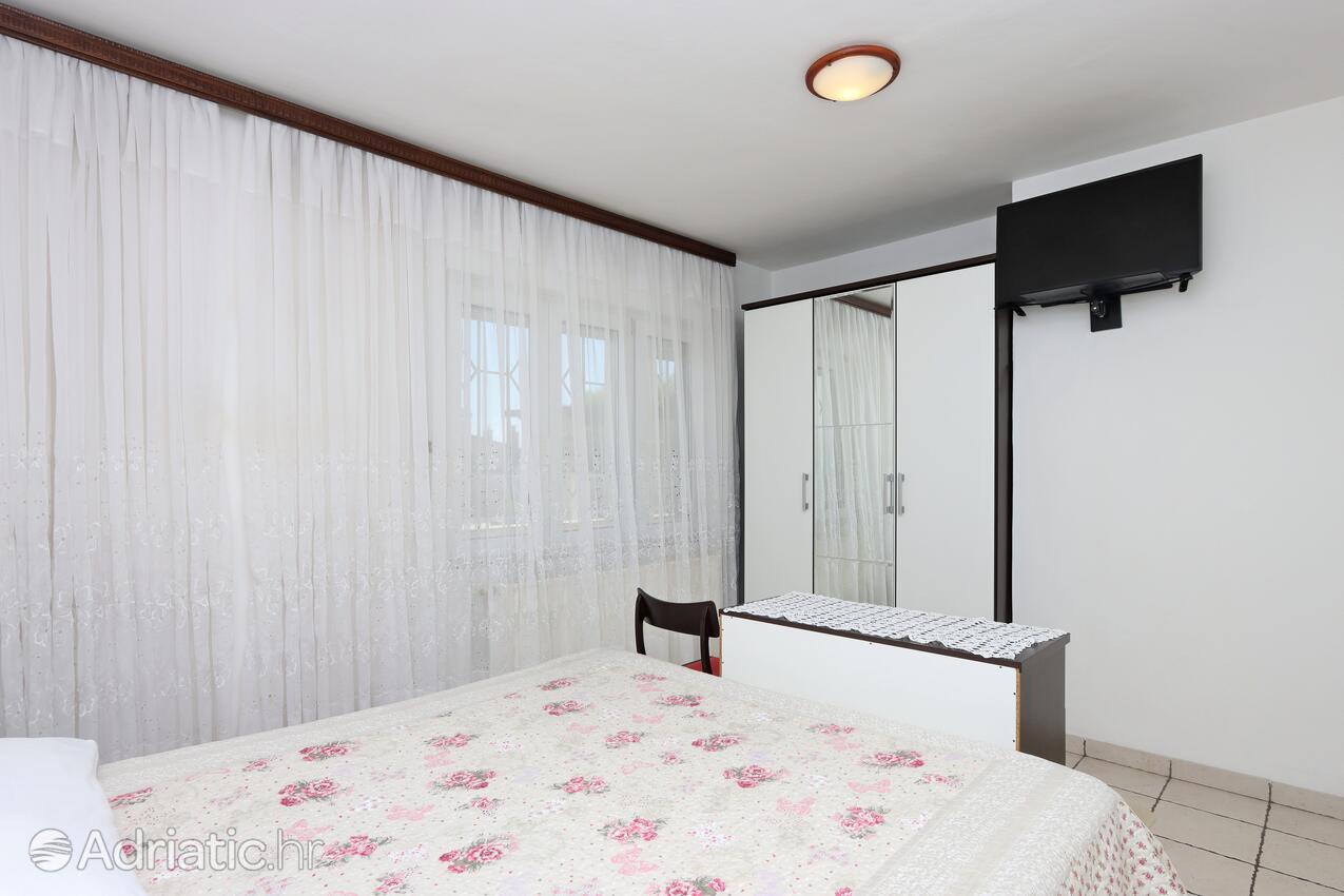 A-12592-a - Private accommodation - Apartments with a parking space Crikvenica
