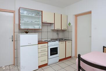 Apartments with WiFi Crikvenica - 12592