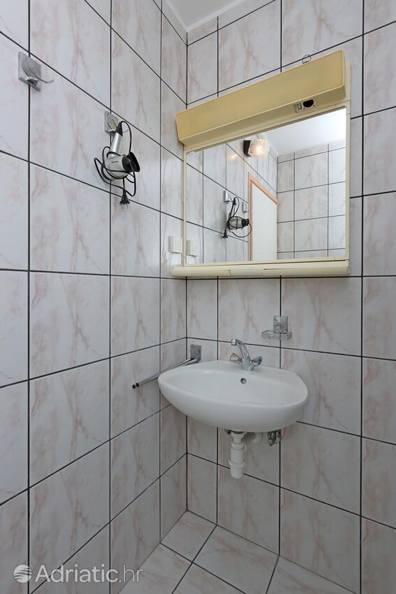 A-12592-c - Private accommodation - Apartments with a parking space Crikvenica