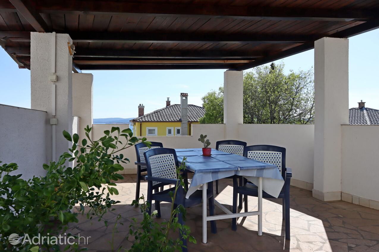 Courtyard - Apartments with a parking space Crikvenica