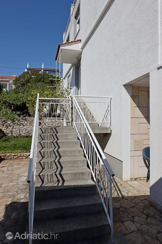 Courtyard - Apartments with a parking space Crikvenica