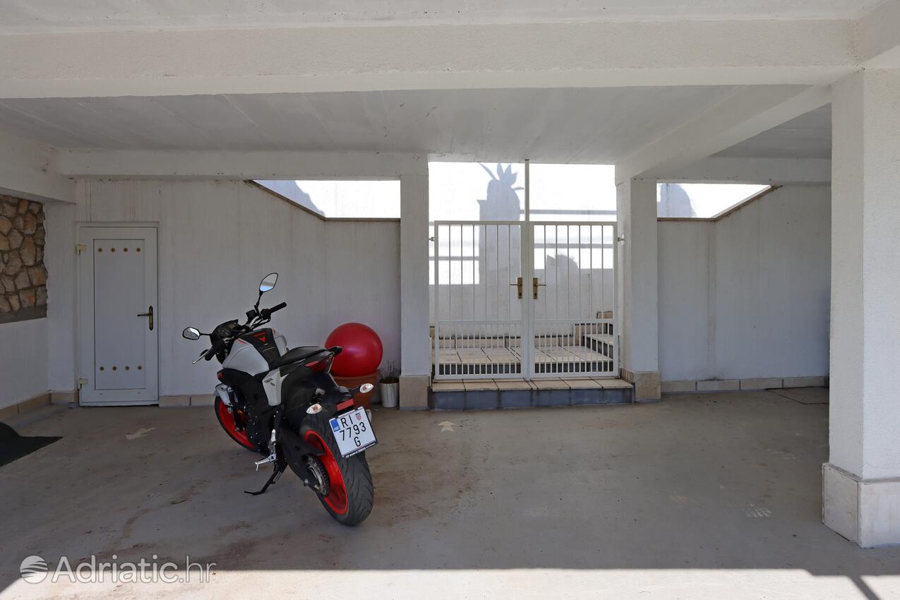 Parking lot - Apartments with a parking space Crikvenica