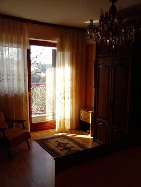 Apartmány s parkovištěm Cres - 12609