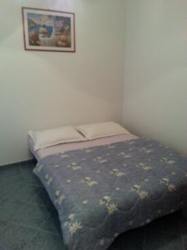 Apartments with parking space Vinišće, Trogir - 12637