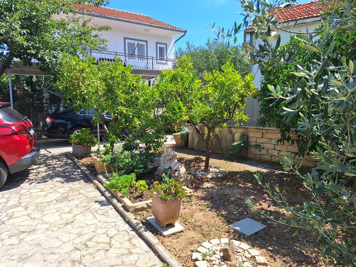 Appartements avec parking Vinisce, Trogir - 12637