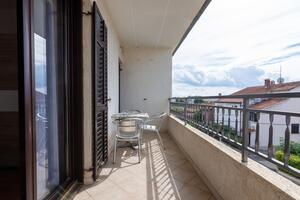 Three bedroom apartment Rovinj (A-12656-a)