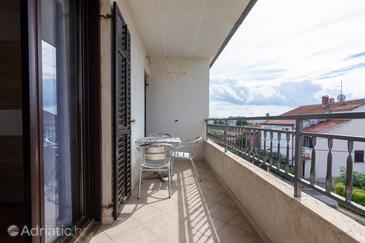 Apartments with parking space Rovinj - 12656