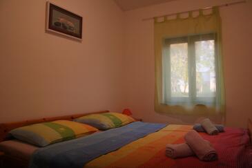 Apartamenty z basenem dla rodzin z dziećmi Sveti Juraj, Senj - 12659