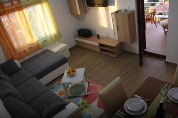 Apartamenty z basenem dla rodzin z dziećmi Sveti Juraj, Senj - 12659