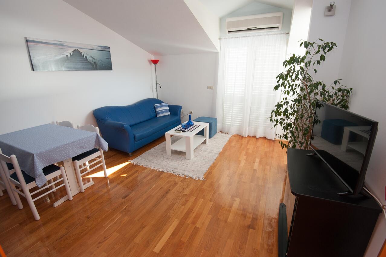 Apartmani s parkingom Podstrana, Split - 12664