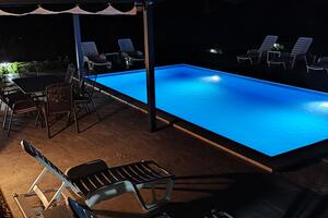 Ferienwohnungen mit Pool für Familien Vinisce, Trogir - 12676