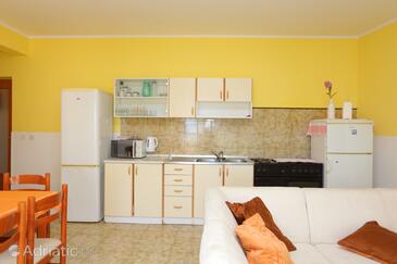 Apartmani uz more Duće, Omiš - 12687
