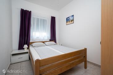 Ferienwohnungen mit Parkplatz Vir - 12692