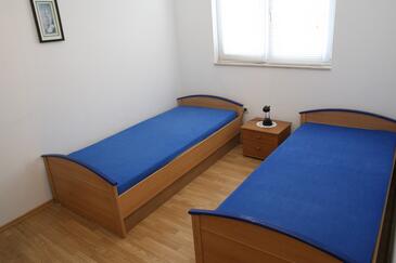 Apartmány s parkovištěm Vodice - 12721