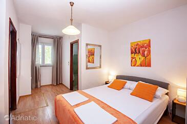 Apartamentos con parking Vodice - 12721