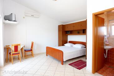 Apartmány s parkoviskom Seget Vranjica, Trogir - 12760