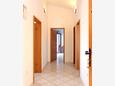 Seget Vranjica, Коридор в розміщенні типу apartment, WiFi.