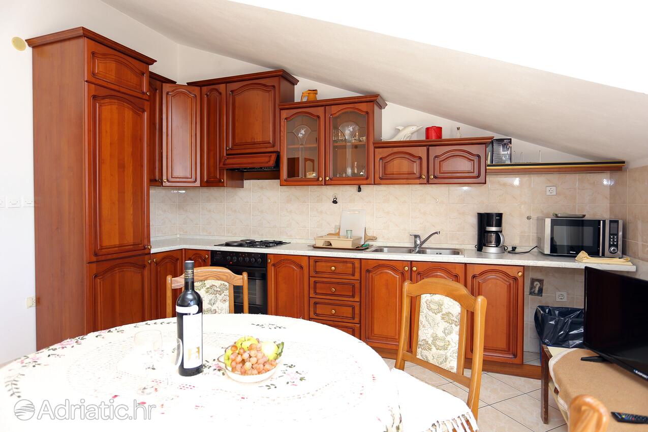 Apartamente cu parcare Seget Vranjica, Trogir - 12760