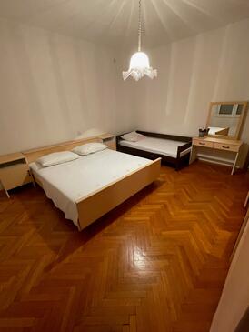 Apartmány s parkoviskom Seget Vranjica, Trogir - 12760