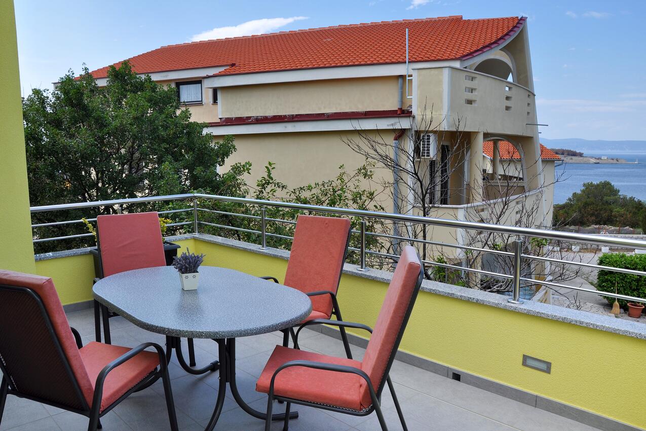 Ferienwohnungen mit Parkplatz Omisalj, Krk - 12793