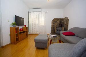 2-Zimmer-Ferienwohnung Podgora, Makarska (A-12816-a)