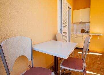 Apartamentos con parking Podgora, Makarska - 12816