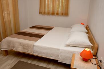 Apartmanok parkolóhellyel Bilo, Primosten - 12870