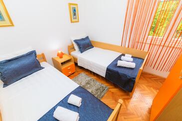 Lägenheter vid havet Kastel Luksic, Kastela - 12872