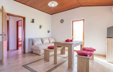 Ferienwohnungen mit Parkplatz Peroj, Fazana - 12900