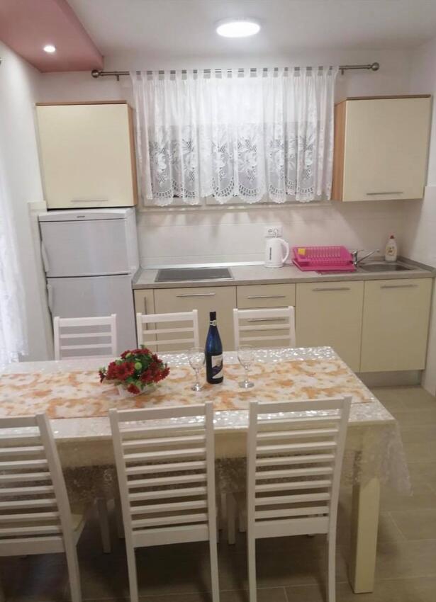 Apartamentos com terraço Baška Voda, Dalmácia Central