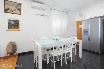 Family friendly house with a swimming pool Podstrana, Split - 12918