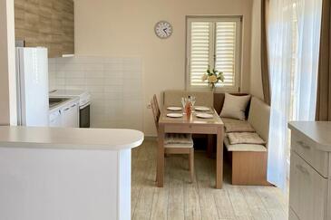 Apartments with parking space Starigrad, Paklenica - 12939