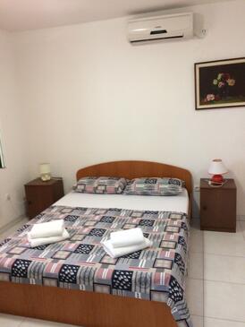 Apartmanok a tenger mellett Zaostrog, Makarska - 12951