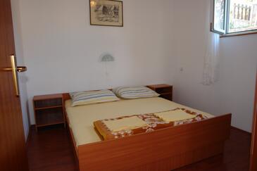 Апартаменти біля моря Мандре - Mandre, Паг - Pag - 12969