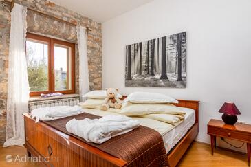 Apartmaji in sobe s parkingom Loborika, Pula - 12983