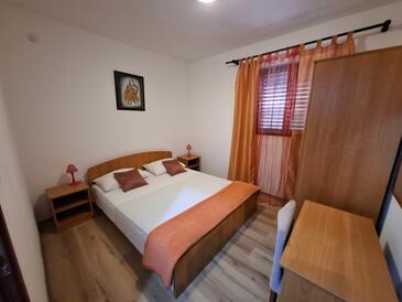 Apartamentos con parking Privlaka, Zadar - 12985