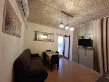 Appartamenti con parcheggio Brevilacqua - Privlaka, Zara - Zadar - 12985