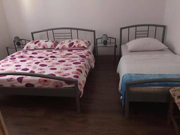 Apartments by the sea Zaton, Zadar - 12988