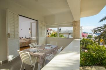 Apartments by the sea Rogoznica - 12995