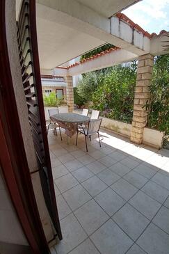 Ferienwohnungen mit Parkplatz Novalja, Pag - 13006