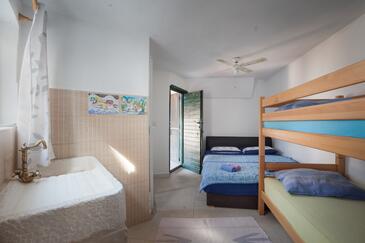 Halászkunyhó nyaraláshoz a tenger mellett Öböl Tvrdni Dolac, Hvar - 13018