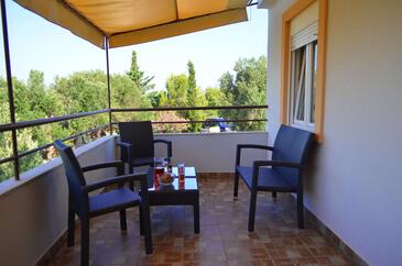 Apartments with parking space Lun, Pag - 13022