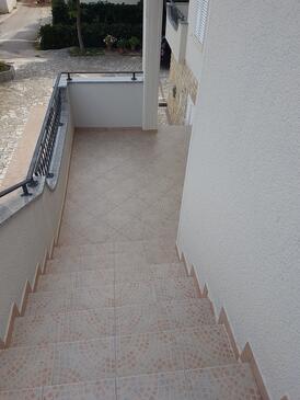 Apartments by the sea Novalja, Pag - 13033