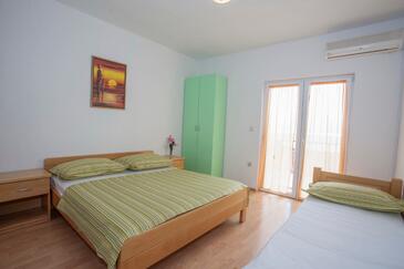 Apartamente şi camere cu parcare Tucepi, Makarska - 13056